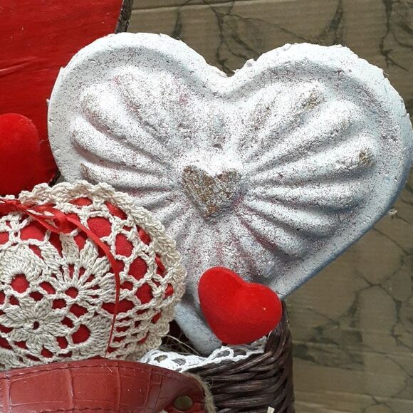 Hand made" Be Mine" basket vintage stick heart, paper mache heart, & red heart. - Picture 3 of 6